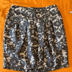 Banana Republic Black and White Patterned Silk Skirt